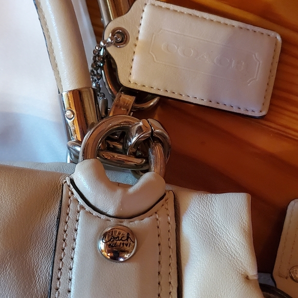 Coach purse and wallet with storage bag. - Picture 6 of 7